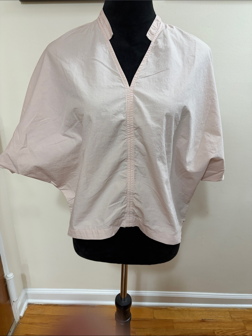 GREI NY Light Pink Women's Boxy V-Neck Top ( 1166 )